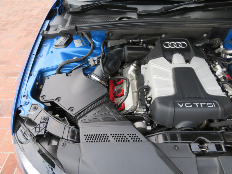 アウディ S4 3.0V6 4WD ｽｰﾊﾟｰﾁｬｰｼﾞｬｰ