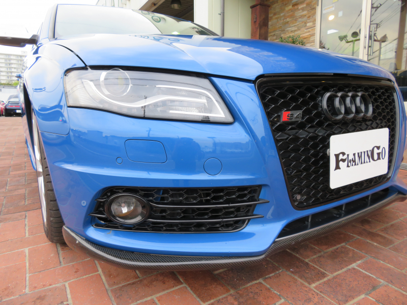 アウディ S4 3.0V6 4WD ｽｰﾊﾟｰﾁｬｰｼﾞｬｰ