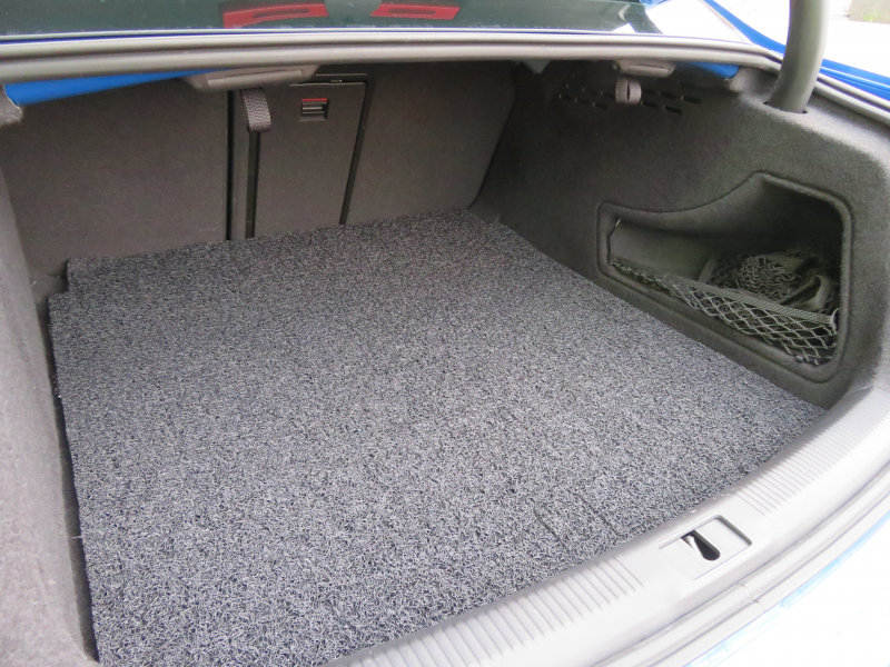 アウディ S4 3.0V6 4WD ｽｰﾊﾟｰﾁｬｰｼﾞｬｰ