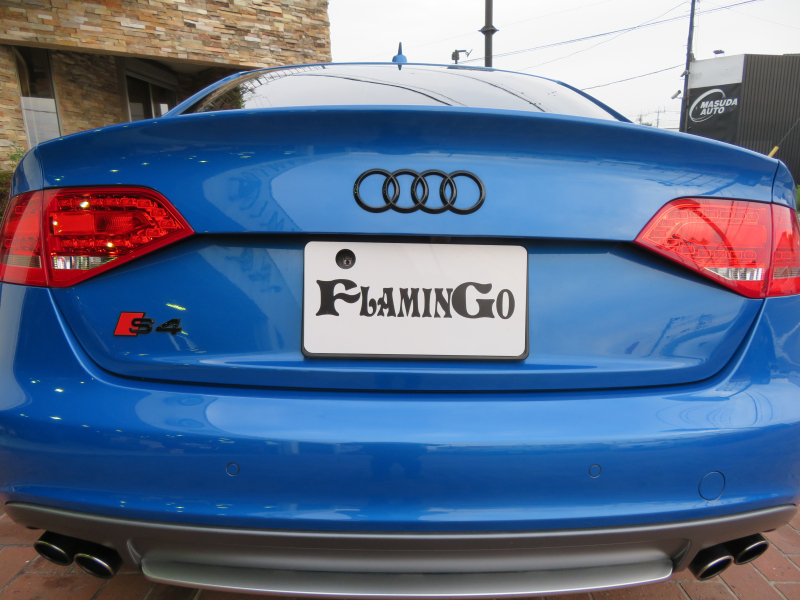 アウディ S4 3.0V6 4WD ｽｰﾊﾟｰﾁｬｰｼﾞｬｰ