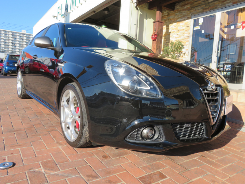 アルファロメオ&nbsp;ジュリエッタ&nbsp;クアドリフォリオ　ヴェルデ右AT