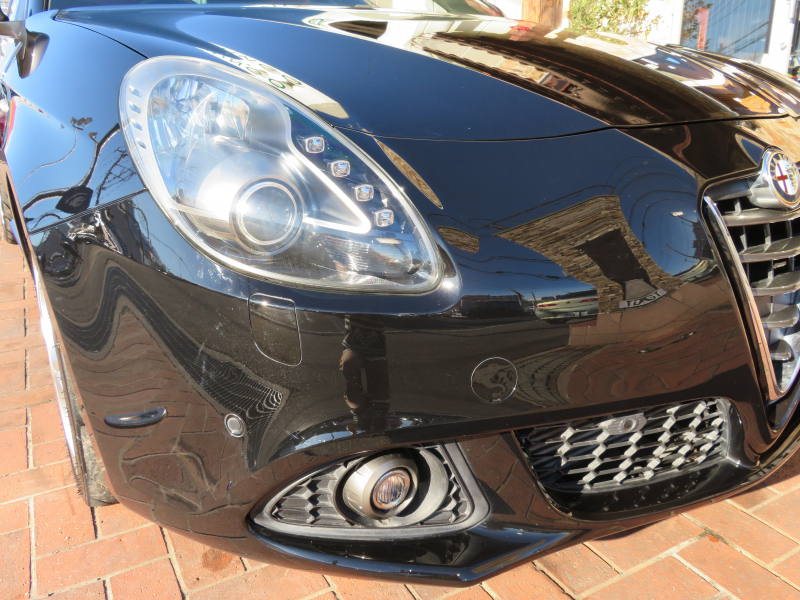 アルファロメオ&nbsp;ジュリエッタ&nbsp;クアドリフォリオ　ヴェルデ右AT