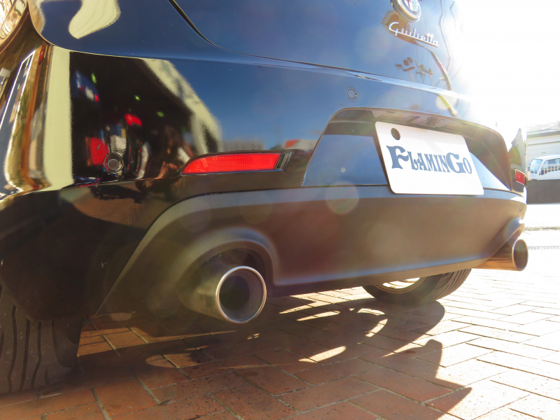 アルファロメオ&nbsp;ジュリエッタ&nbsp;クアドリフォリオ　ヴェルデ右AT