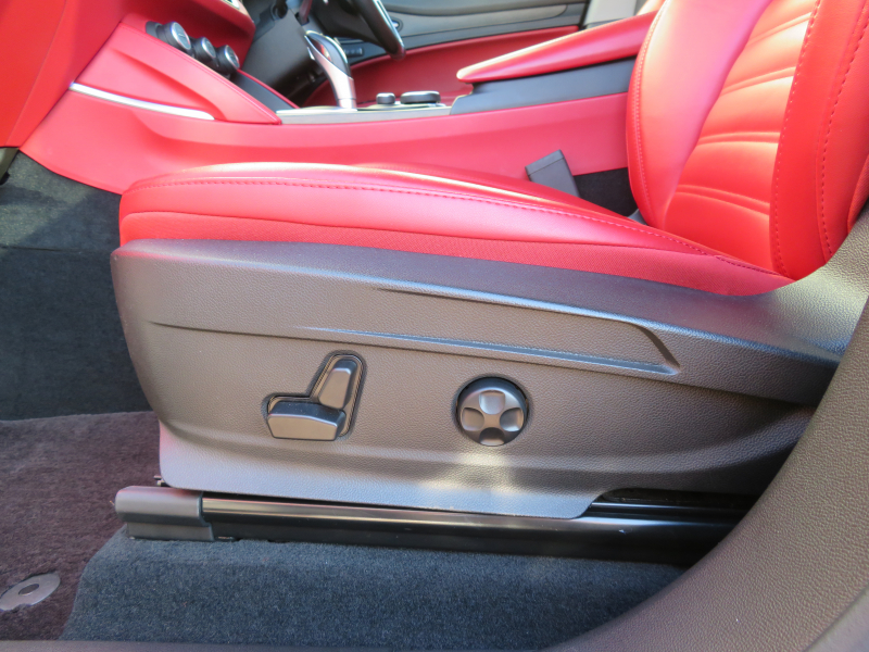 アルファロメオ&nbsp;ステルヴィオ&nbsp;ファーストエディション