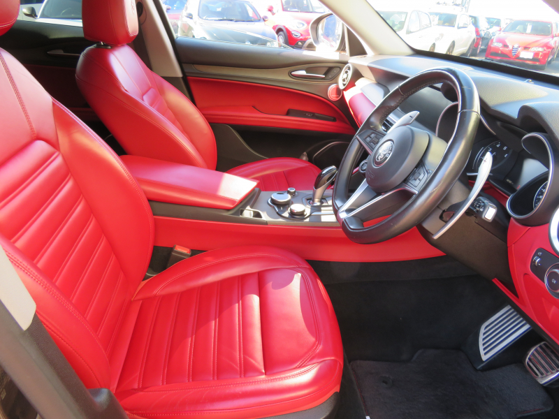 アルファロメオ&nbsp;ステルヴィオ&nbsp;ファーストエディション