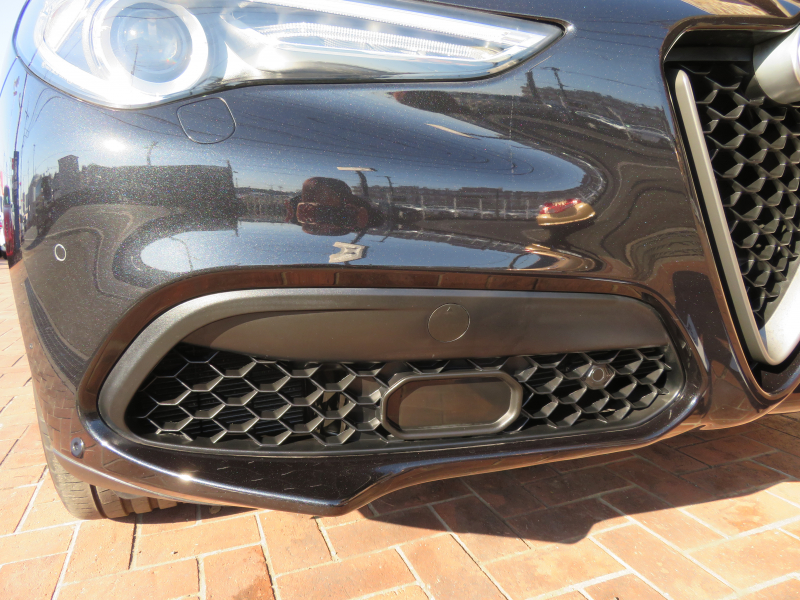 アルファロメオ&nbsp;ステルヴィオ&nbsp;ファーストエディション