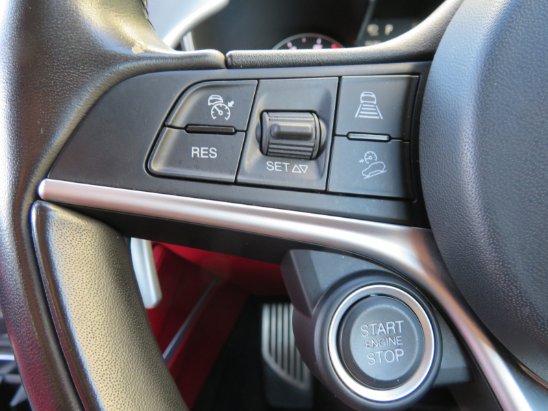 アルファロメオ&nbsp;ステルヴィオ&nbsp;ファーストエディション