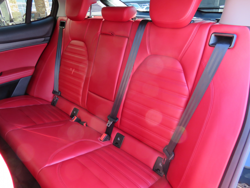 アルファロメオ&nbsp;ステルヴィオ&nbsp;ファーストエディション