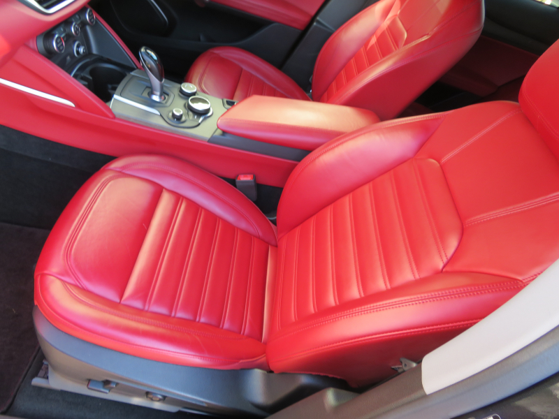 アルファロメオ&nbsp;ステルヴィオ&nbsp;ファーストエディション