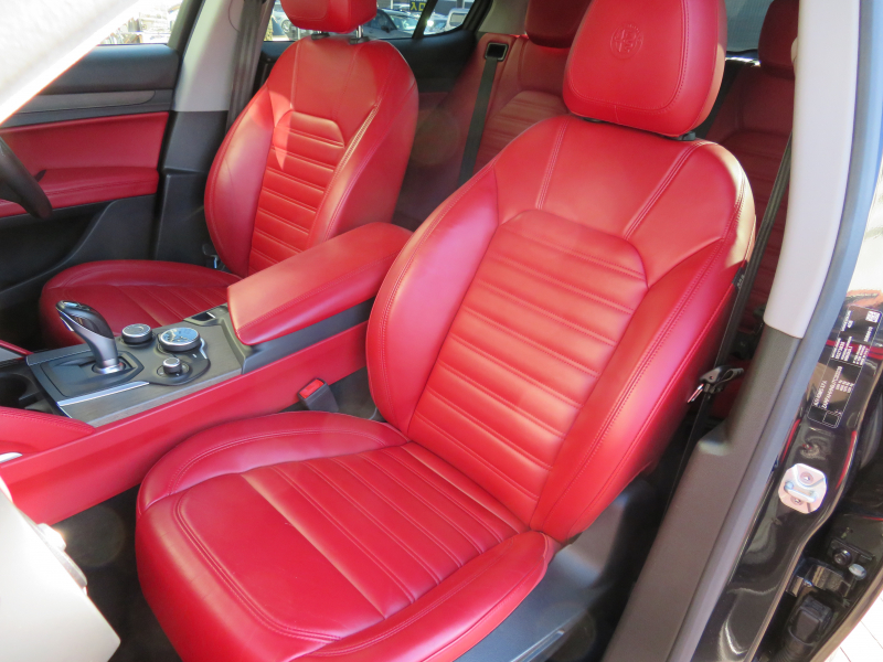 アルファロメオ&nbsp;ステルヴィオ&nbsp;ファーストエディション