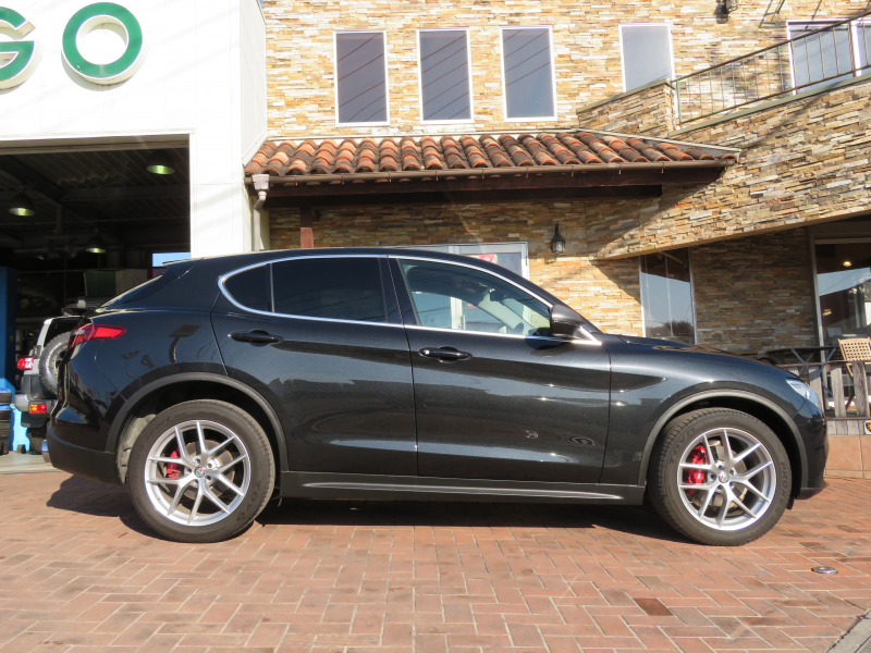 アルファロメオ&nbsp;ステルヴィオ&nbsp;ファーストエディション