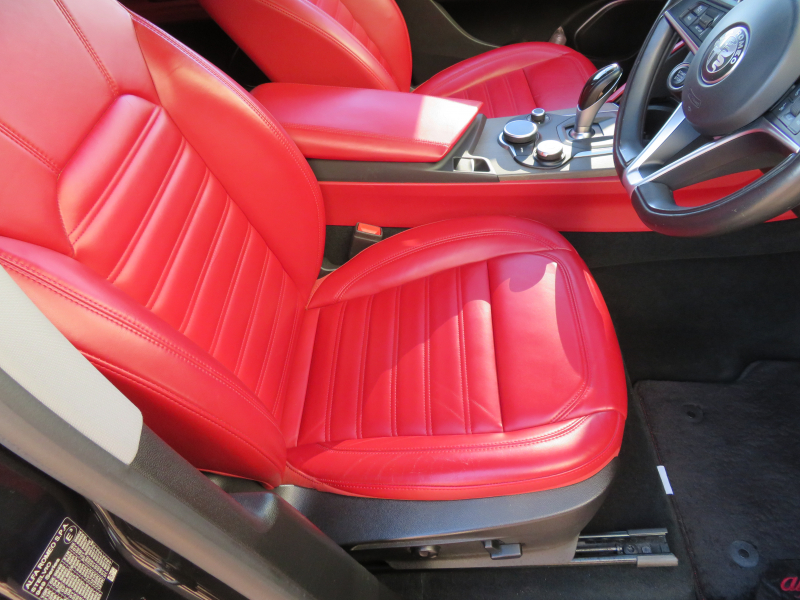 アルファロメオ&nbsp;ステルヴィオ&nbsp;ファーストエディション