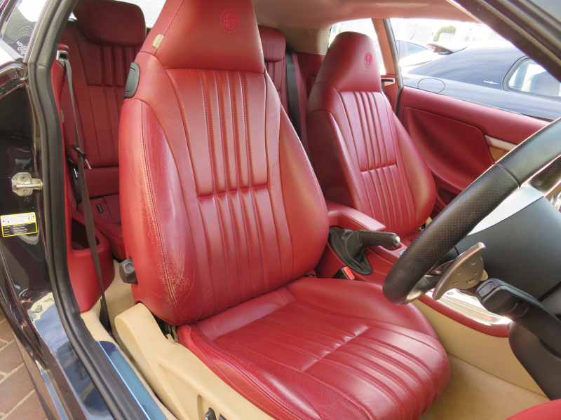 アルファロメオ&nbsp;Brera&nbsp;2.2セレスピード　スカイウインド