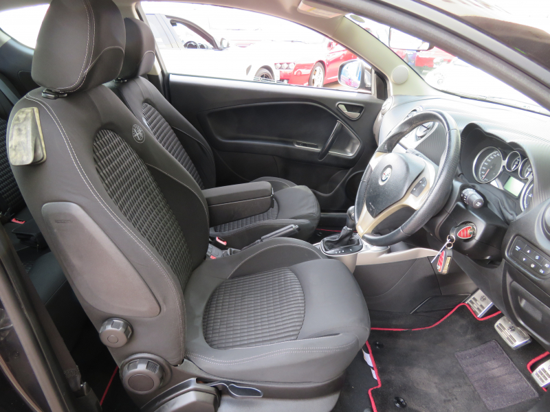 アルファロメオ&nbsp;MiTo&nbsp;コンペティツィオーネ