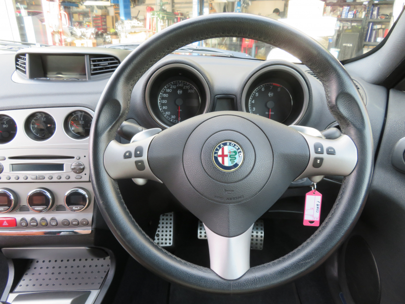 アルファロメオ&nbsp;156スポーツワゴン&nbsp;GTAセレスピード右AT