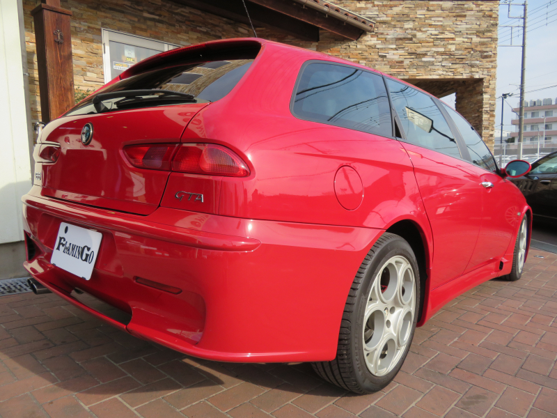 アルファロメオ&nbsp;156スポーツワゴン&nbsp;GTAセレスピード右AT