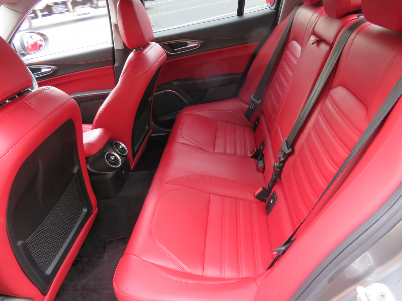 アルファロメオ&nbsp;ジュリア&nbsp;スーパー