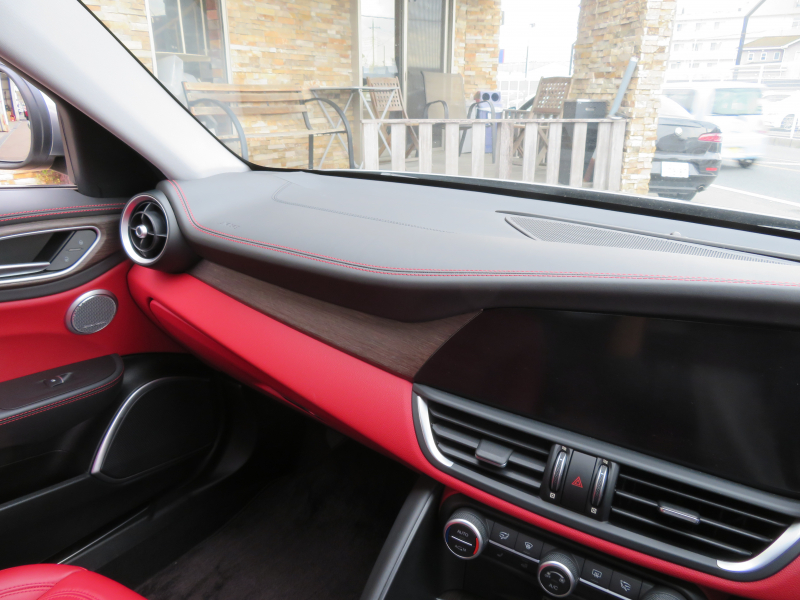 アルファロメオ&nbsp;ジュリア&nbsp;スーパー