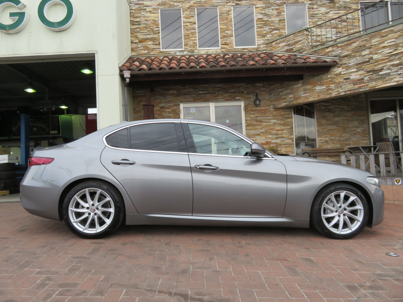 アルファロメオ&nbsp;ジュリア&nbsp;スーパー