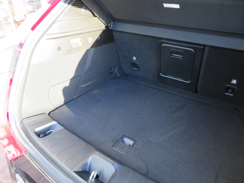 アルファロメオ&nbsp;新規車種&nbsp;エディツィオーネ　スペチアーレ　限定車