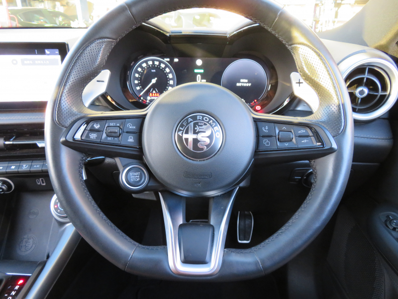 アルファロメオ&nbsp;新規車種&nbsp;エディツィオーネ　スペチアーレ　限定車