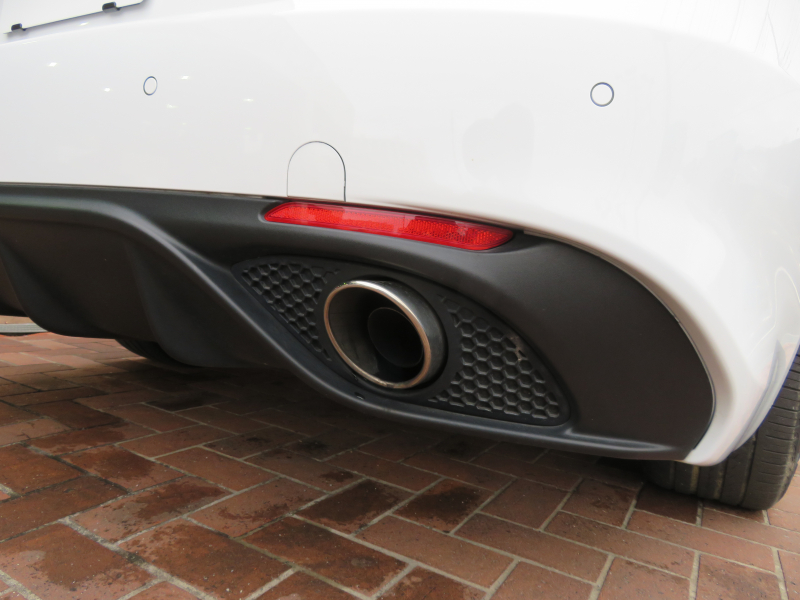 アルファロメオ&nbsp;ジュリア&nbsp;ヴェローチェ