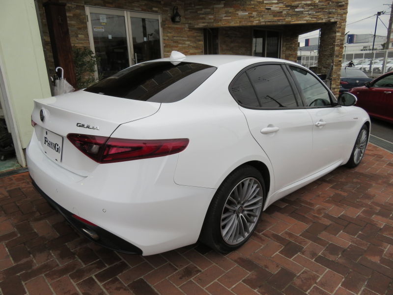 アルファロメオ&nbsp;ジュリア&nbsp;ヴェローチェ