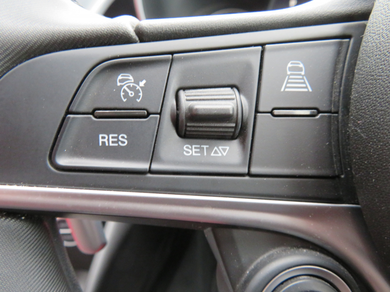 アルファロメオ&nbsp;ジュリア&nbsp;ヴェローチェ