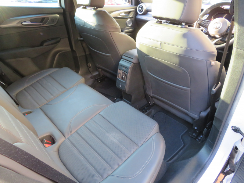 アルファロメオ&nbsp;その他&nbsp;トナーレ　ヴェローチェ