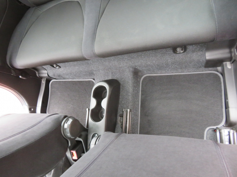 アバルト&nbsp;595&nbsp;ベースグレード