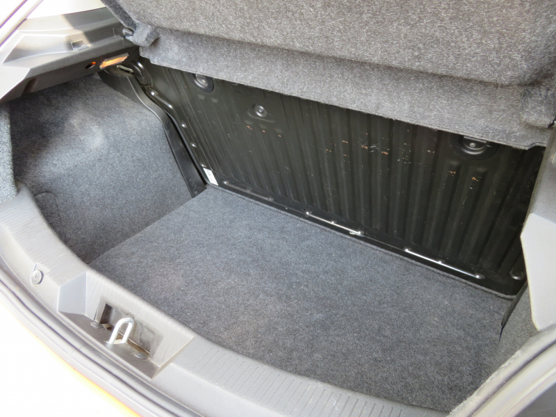 アルファロメオ&nbsp;MiTo&nbsp;1.4スポーツ右MT