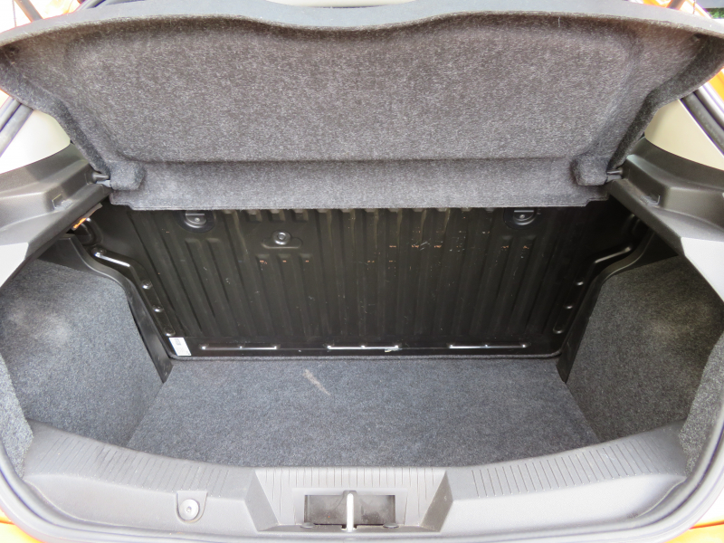 アルファロメオ&nbsp;MiTo&nbsp;1.4スポーツ右MT