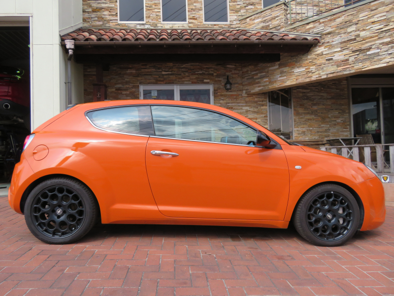 アルファロメオ&nbsp;MiTo&nbsp;1.4スポーツ右MT