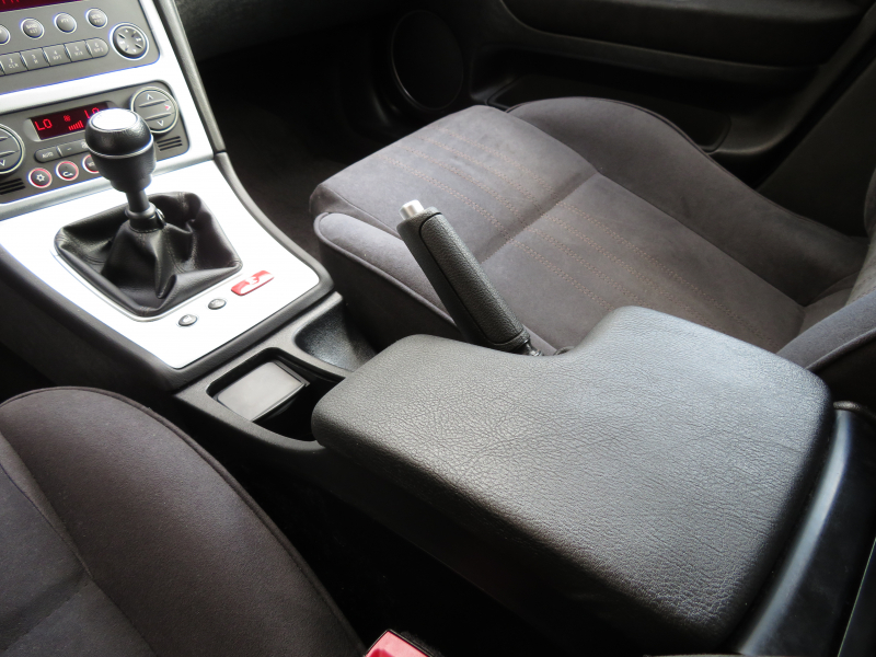 アルファロメオ&nbsp;159&nbsp;2.2JTS　左ハンドル　MT車