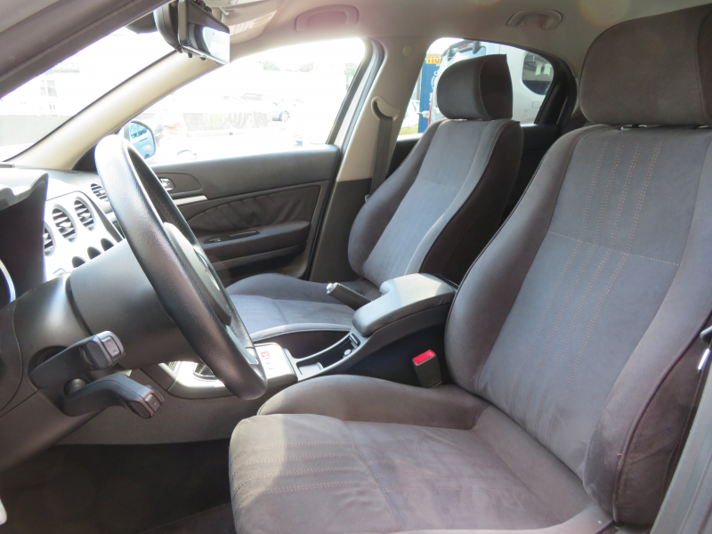 アルファロメオ&nbsp;159&nbsp;2.2JTS　左ハンドル　MT車