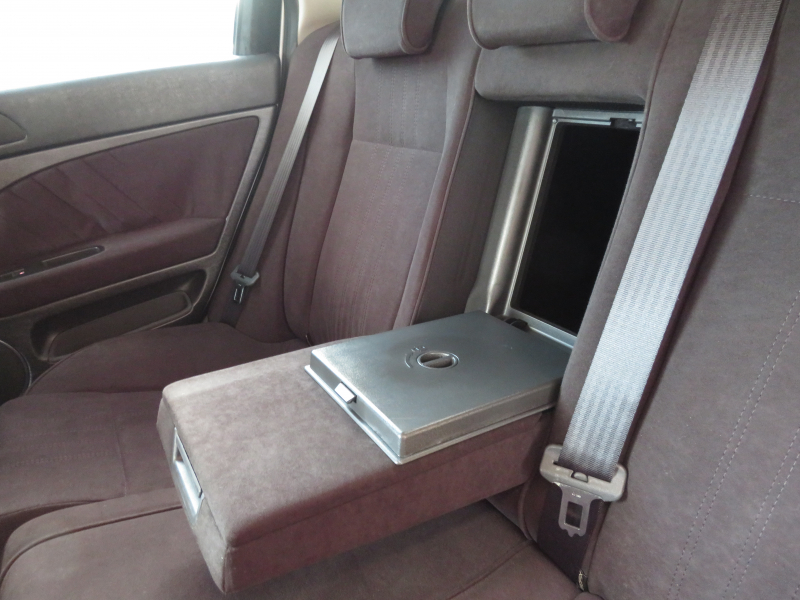 アルファロメオ&nbsp;159&nbsp;2.2JTS　左ハンドル　MT車