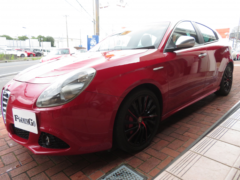 アルファロメオ&nbsp;ジュリエッタ&nbsp;QV　1.75MT　右ハンドル