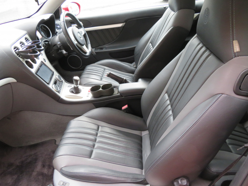 アルファロメオ&nbsp;Brera&nbsp;2.2セレスピード　スカイウインド