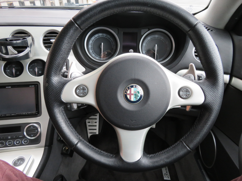 アルファロメオ&nbsp;Brera&nbsp;2.2セレスピード　スカイウインド