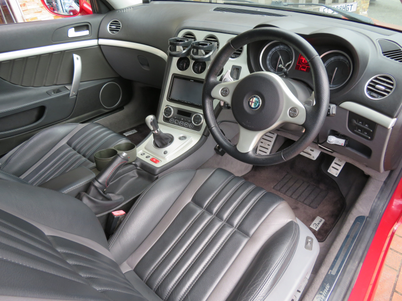 アルファロメオ&nbsp;Brera&nbsp;2.2セレスピード　スカイウインド