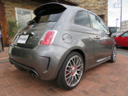 アバルト 595 ツーリズモ右AT