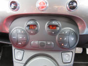 アバルト 595 ツーリズモ右AT