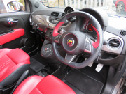 アバルト 595 ツーリズモ右AT