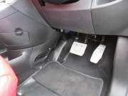 アバルト 595 ツーリズモ右AT