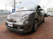 アバルト 595 ツーリズモ右AT