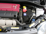 アバルト 595 ツーリズモ右AT