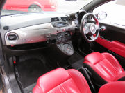 アバルト 595 ツーリズモ右AT