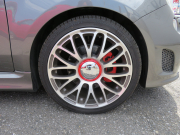 アバルト 595 ツーリズモ右AT