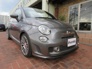 アバルト 595 ツーリズモ右AT