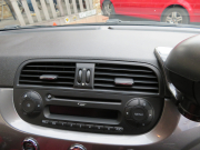 アバルト 595 ツーリズモ右AT